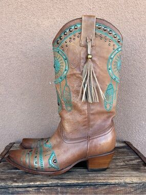 Vintage Corral Women’s Dream Catcher Cowgirl Boot